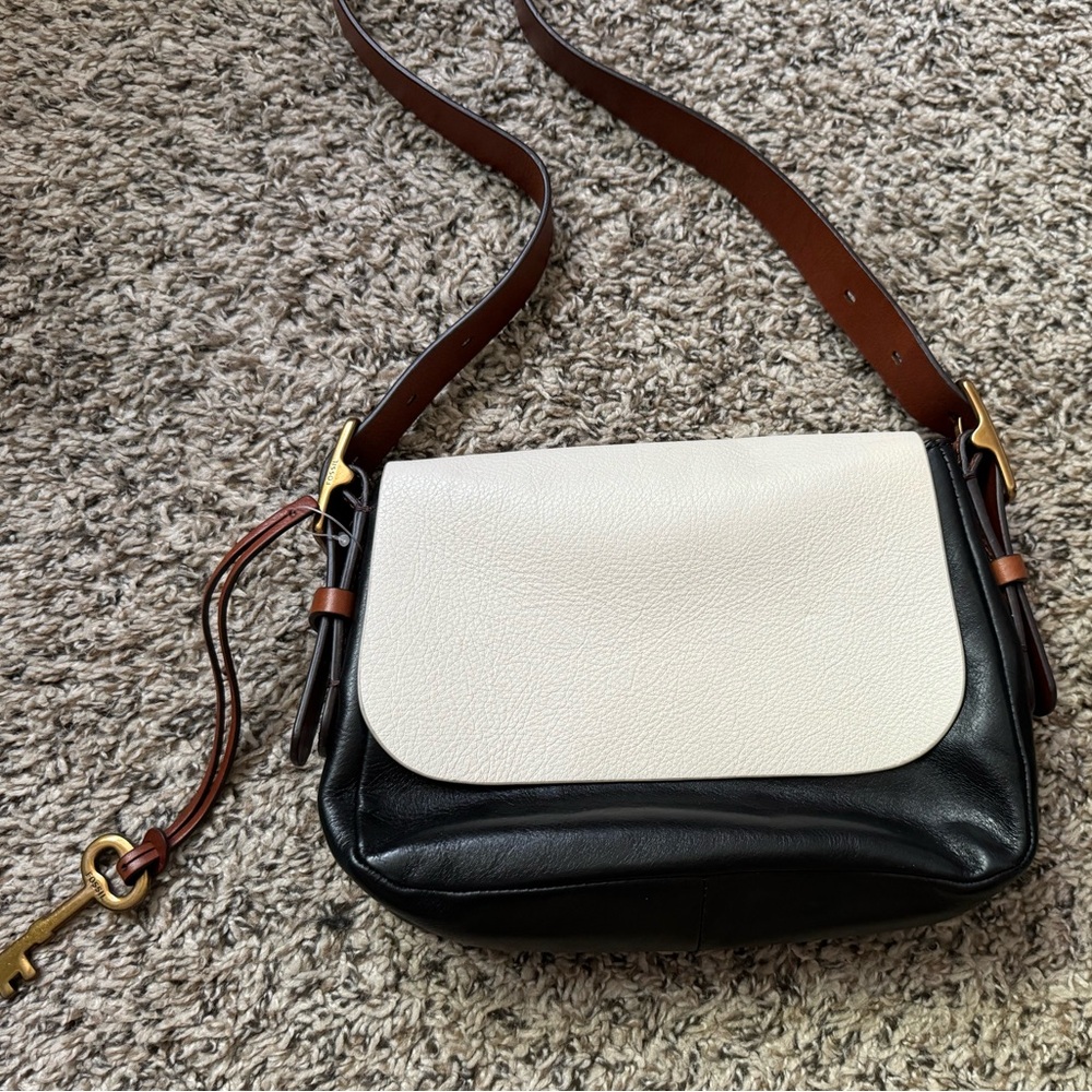 Fossil crossbody leather bag